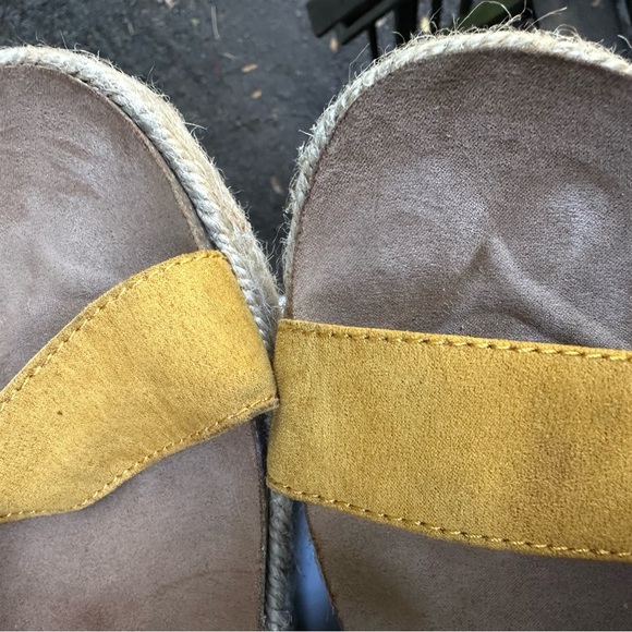 BIG BUDDHA Yellow Suede Faux Leather Espadrille Sandals Cork Platform Size 8 - Picture 5 of 13